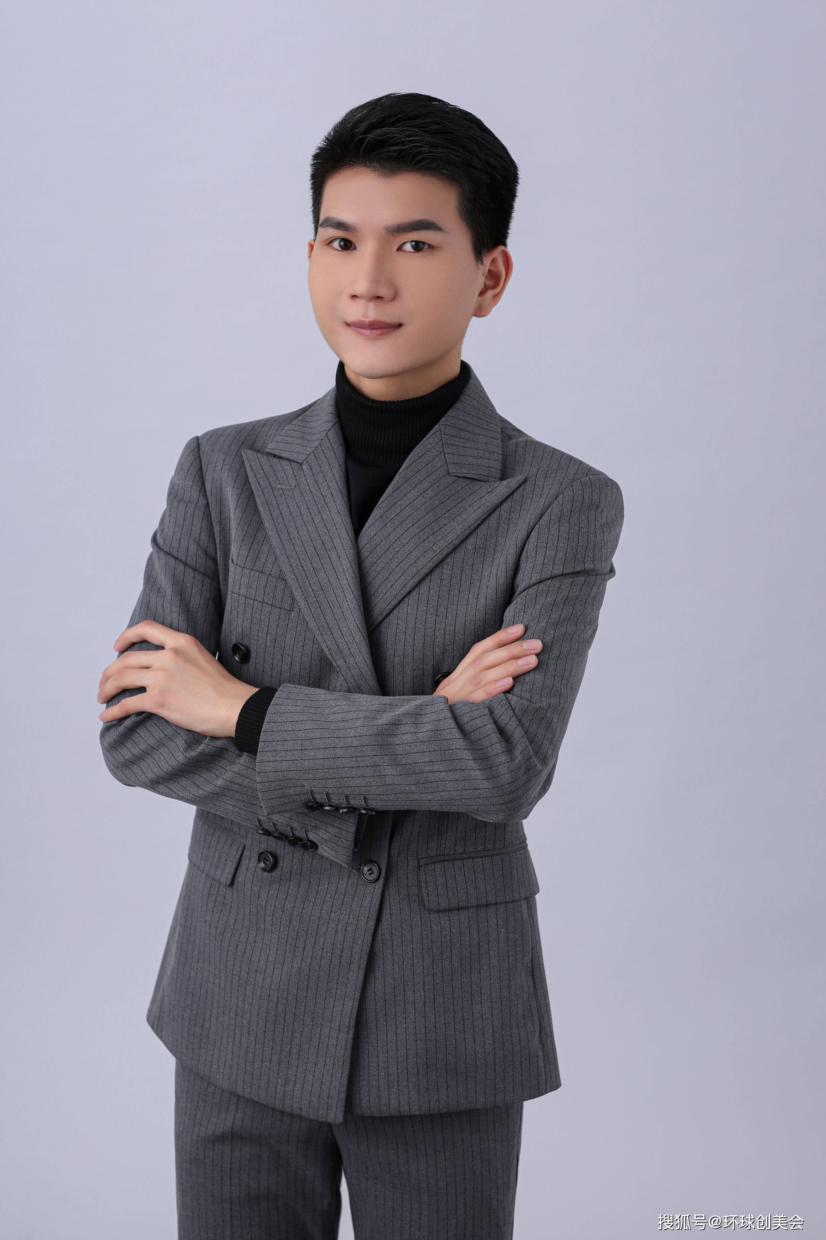 谢丹 视觉与舞美负责人